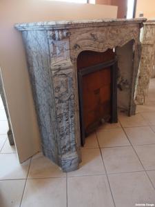 CAMINO IN MARMO GRIGIO STILE LUIGI XVI POMPADOUR FRANCIA cm L134xP37xH108
